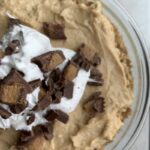 A close up view of the finished peanut butter parfait.