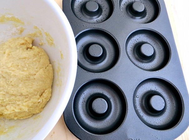 Baked Strawberry Donuts Recipe