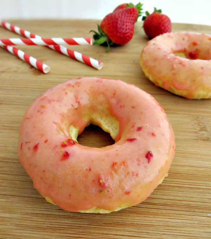 baked strawberry donuts 2