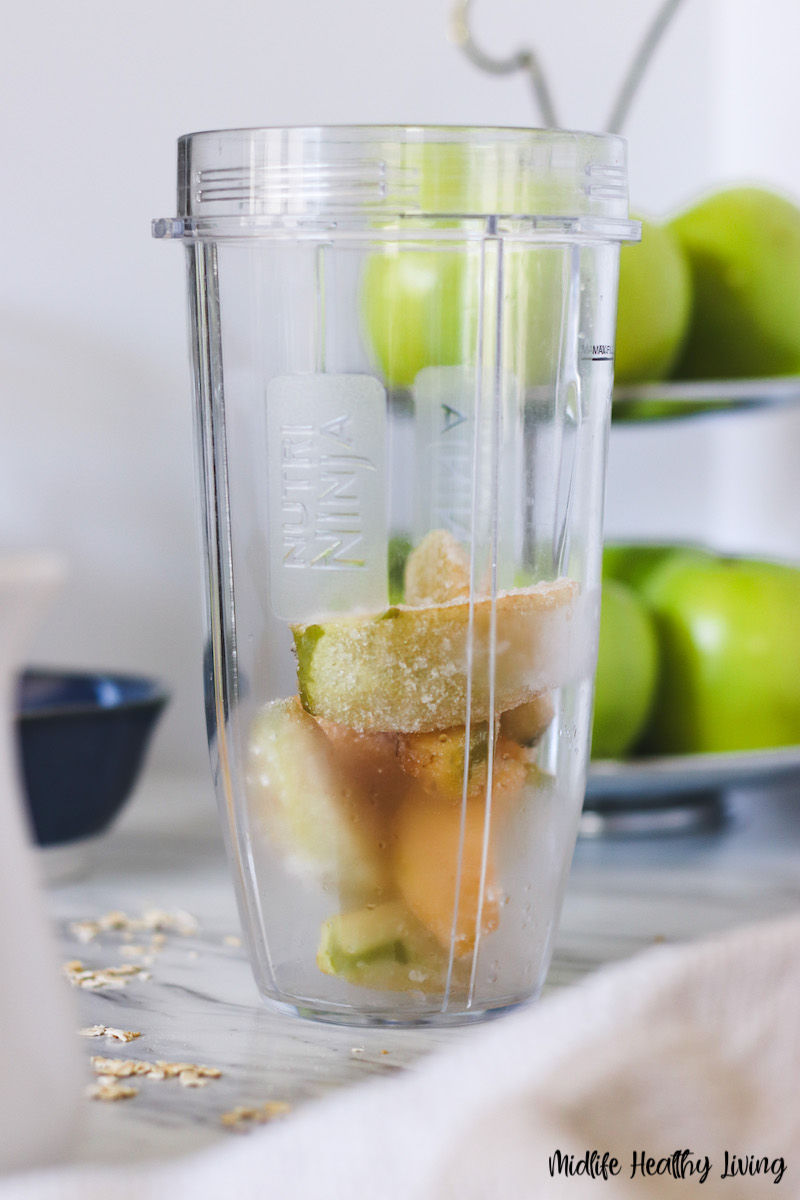 apples in blender