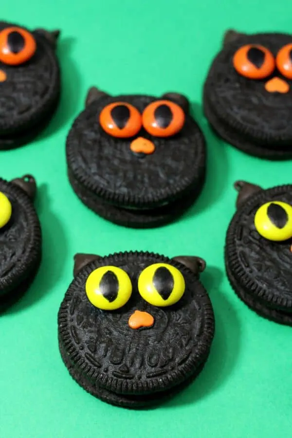 Halloween Cookies: Black Cats