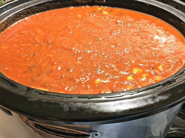 Slow Cooker Chicken Chili topped with Nature's Promise Pasta Sauce