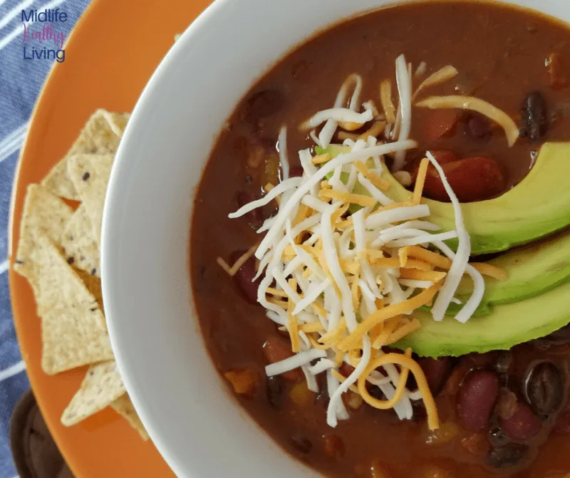 Instant Pot Vegetarian Weight Watchers Chili is a great meal ideal that everyone will enjoy! A perfect Meatless Monday dish ready in just minutes!