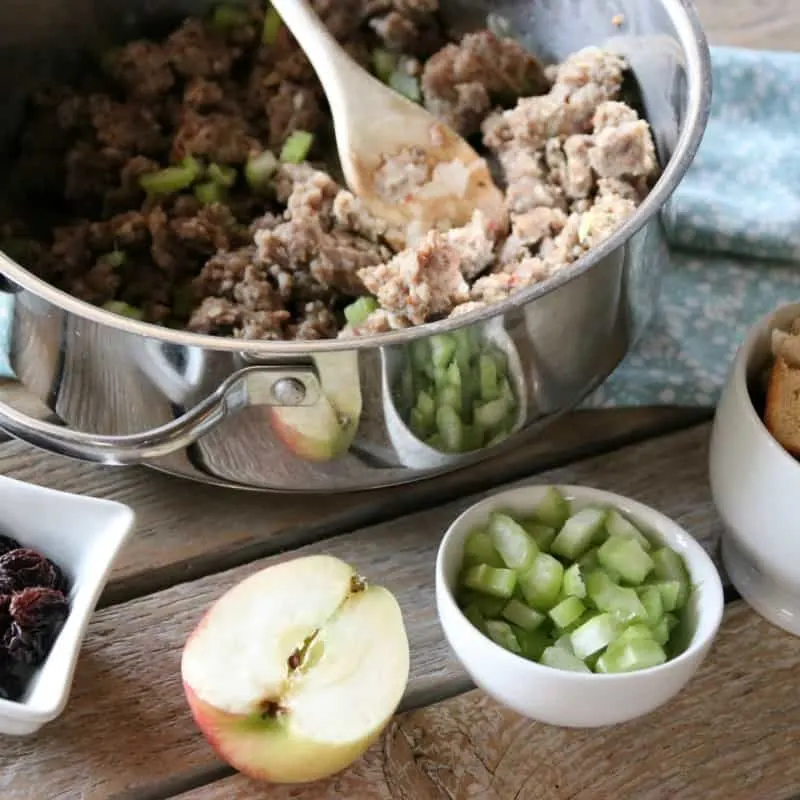 I am excited to share with you my Weight Watchers Sausage Stuffing. A delicious recipe simple to make with minimal ingredients!  There is only 2 Weight Watchers Smart Points in each serving!