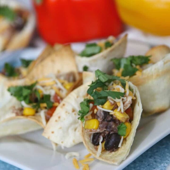 These Weight Watchers Chicken Taco Cups are simple to make.   My kids even loved these!