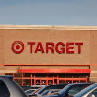 My shopping lists have been a big hit so we've put together another one for you! Check out this Weight Watchers foods to buy from Target. This list is broken down by the popular brands at Target and categorized by section so you can do your shopping with ease.