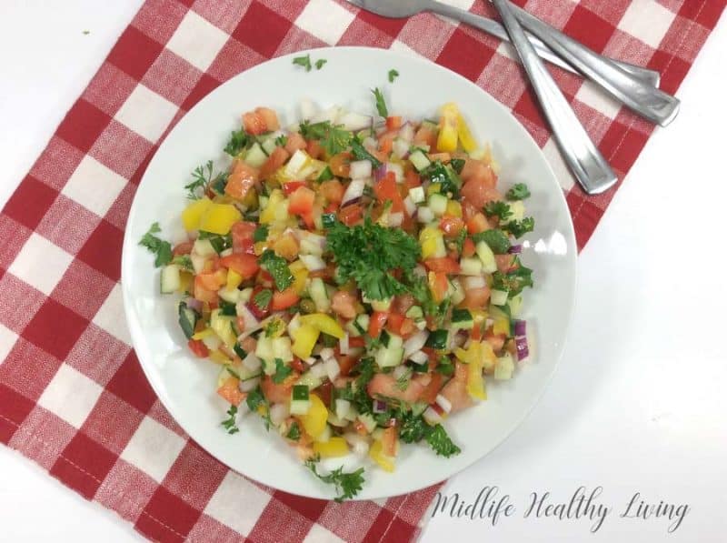 This Weight Watches Mediterranean salad is light and delicious. It's a great summer side dish. It's healhty too, just 1 Freestyle Smart Point per serving!