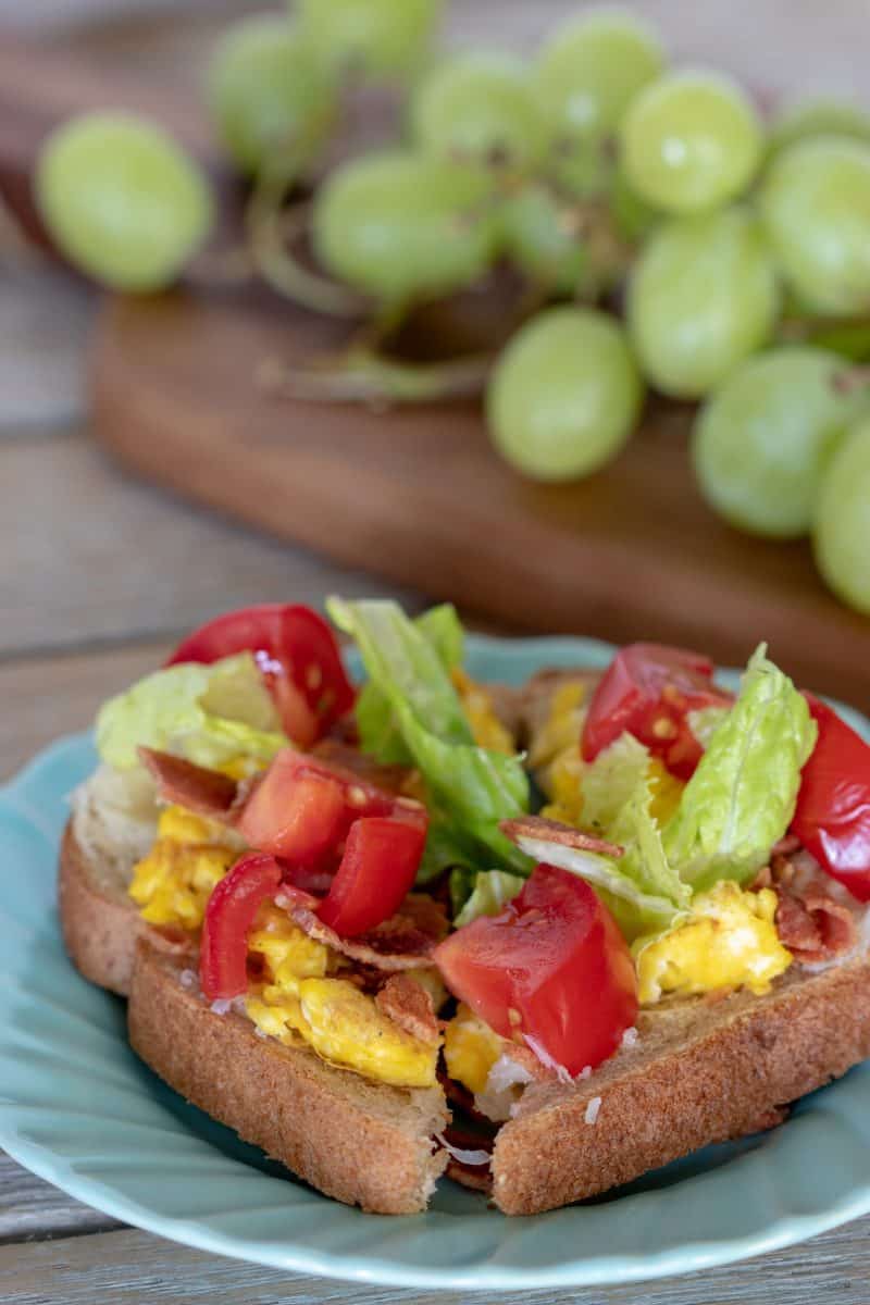 Weight Watchers BLT Toast is a great twist on the breakfast many of us eat: just eggs and toast.There is only 3 Weight Watchers Freestyle Smart Points in each serving!