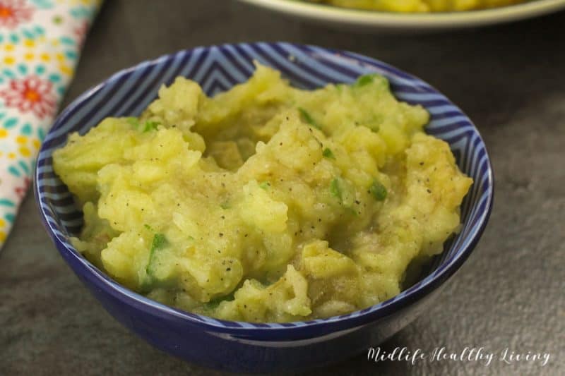 A bowl of finished weight watchers mashed potatoes. 