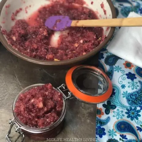 What holiday meal would be complete without cranberry sauce? You either love it or you hate it right? Well now you can have a delicious cranberry relish that is healthy and Weigh Watchers approved!