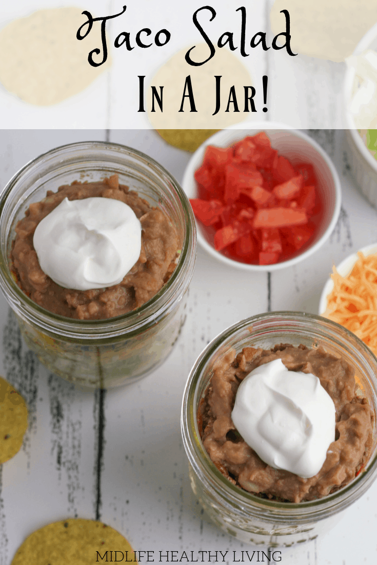 Have you tried making mason jar salads?! Give this taco salad in a jar a try and you'll be hooked! This easy to make and prep salad is the perfect Weight Watchers lunch recipe. 