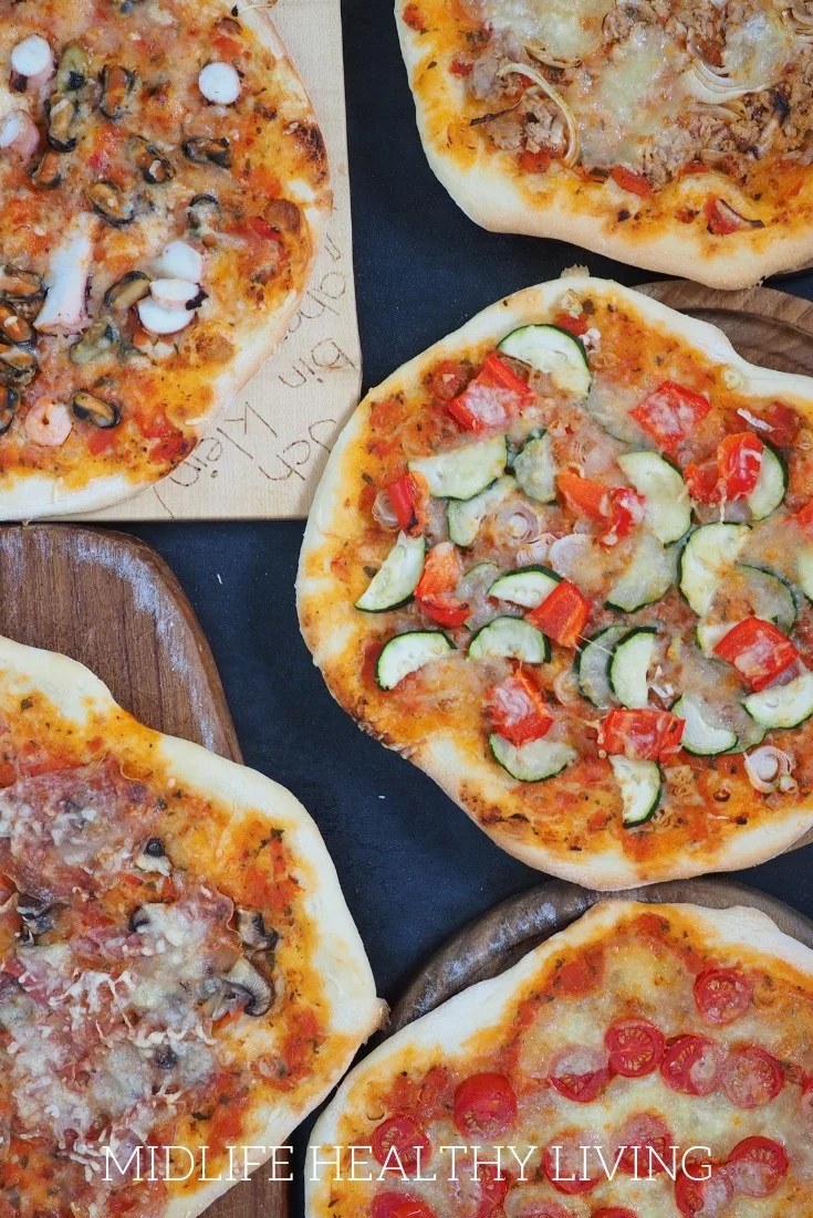 Who doesn't love pizza? If you've ever dieted you know how those cravings can strike. Pizza can be a huge bummer when it comes to Weight Watchers Points. Here are some Weight Watchers Freestyle pizza recipes that won't drain your points but are still fulfilling and delicious! #pizza #weightwatchers #freestylerecipes #pizzarecipes #snacks #recipes