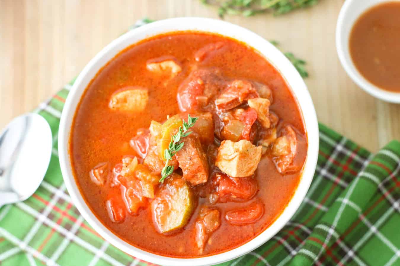 WW chicken sausage stew is a hearty dinner recipe that is great for meal prep. This delicious healthy chicken sausage stew is quick and easy! 
