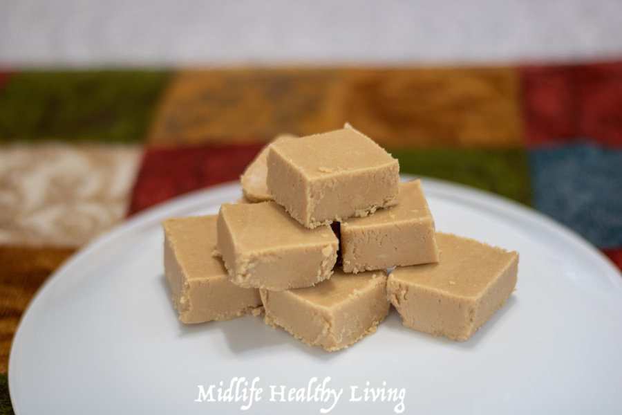 Featured image showing the finished 2 ingredient peanut butter fudge on a plate ready to serve.