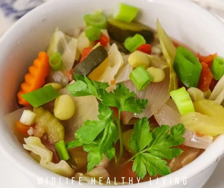 Featured image showing the finished Weight Watchers vegetable soup recipe.