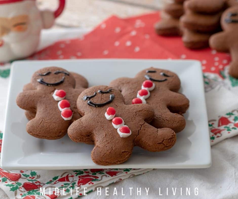feature image showing finished gingerbread men cookies