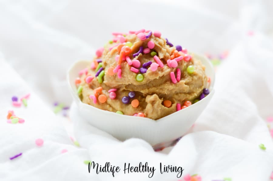 A featured image showing the final healthy cookie dough recipe finished and ready to eat. 