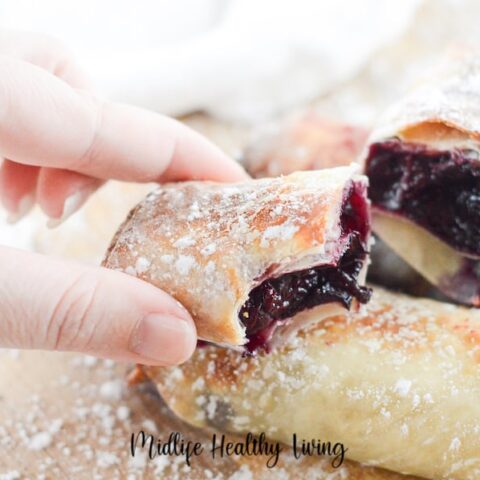 Featured image showing the finished cherry pie recipe for weight watchers.