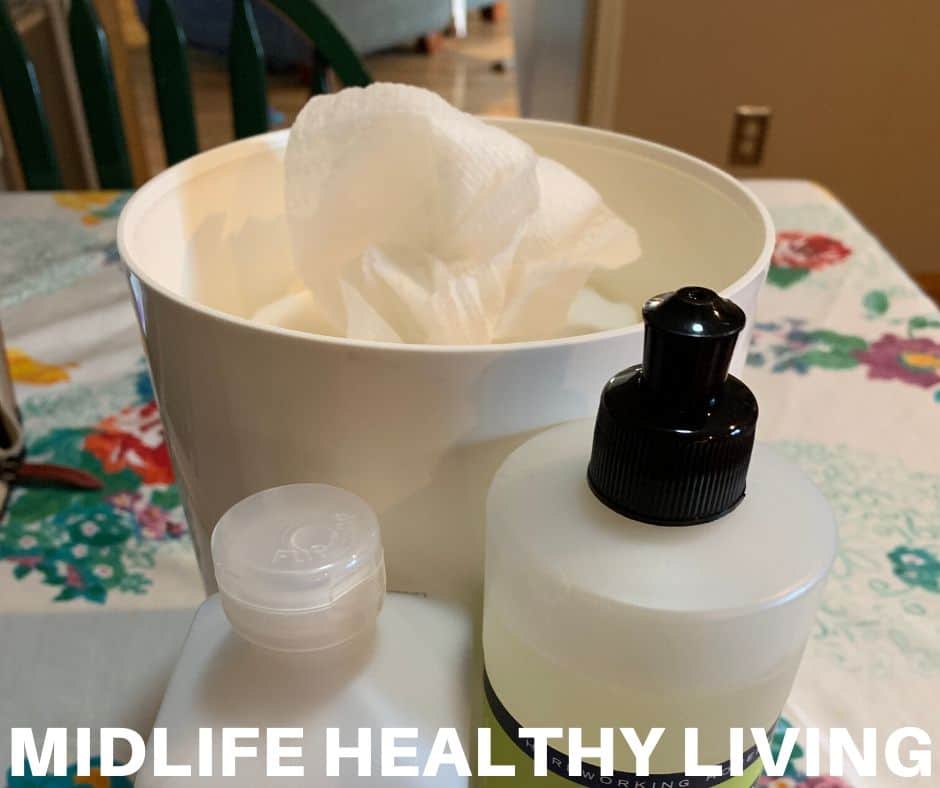 DIY Disinfecting Wipes | 3 Different Recipes!