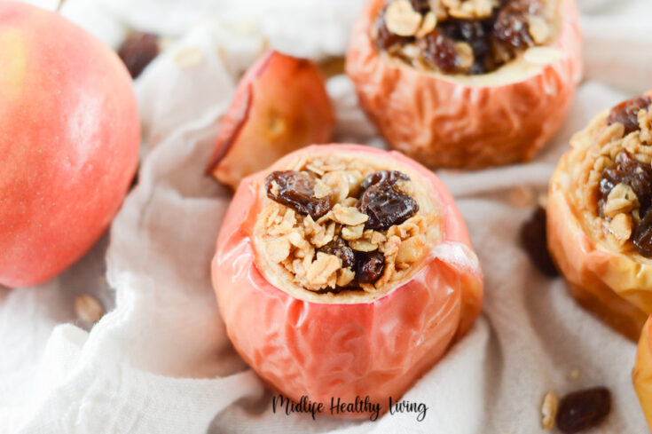 featured image showing the finished weight watchers baked apples recipe ready to be enjoyed