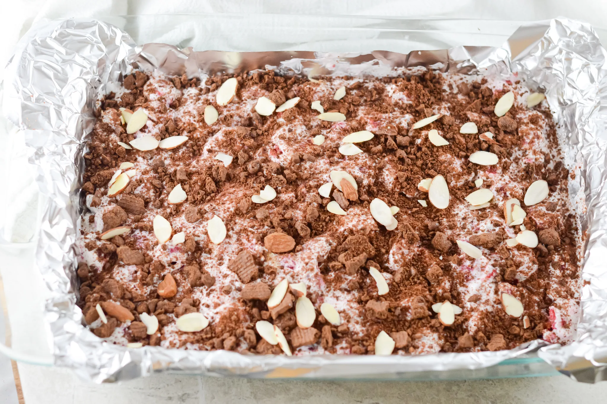 Making Weight Watchers frozen yogurt bark is fun and easy. This yogurt bark is a great snack for any healthy lifestyle! 