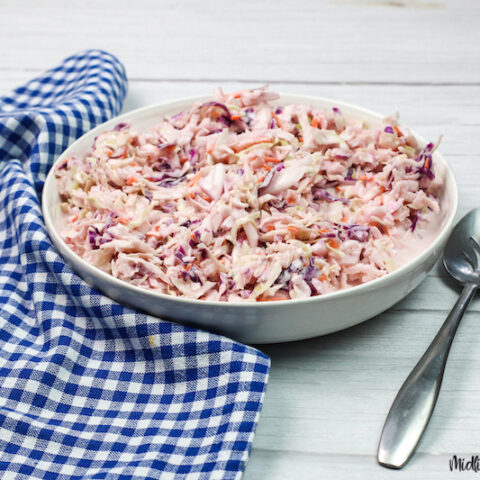 Featured image showing the healthy homemade coleslaw ready to eat.