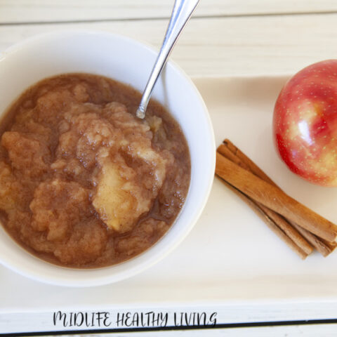 Featured image showing the finished weight watchers applesauce recipe ready to eat.