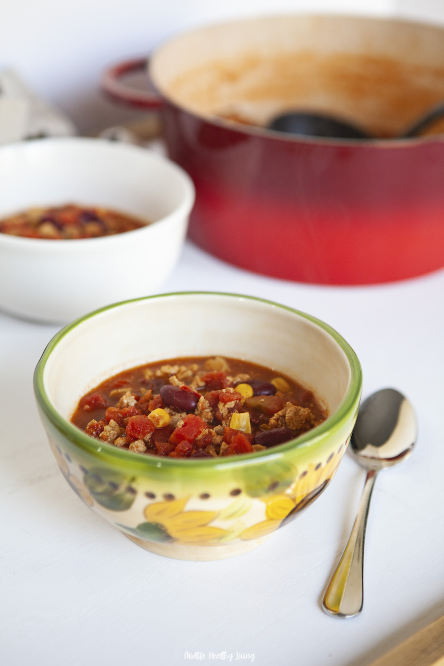 A bowl of the finished Weight Watchers chili ready to eat. 