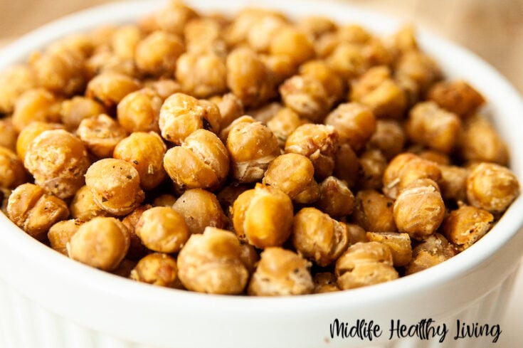Featured image showing the finished roasted chickpeas ready to eat.