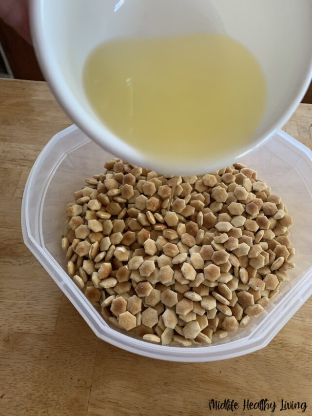 No Bake Ranch Oyster Crackers Recipe