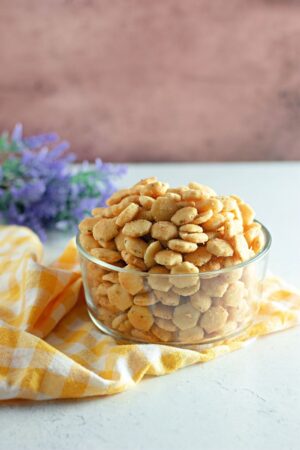 oyster crackers in a bowl