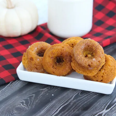 featured image showing the finished baked pumpkin donuts ready to eat.
