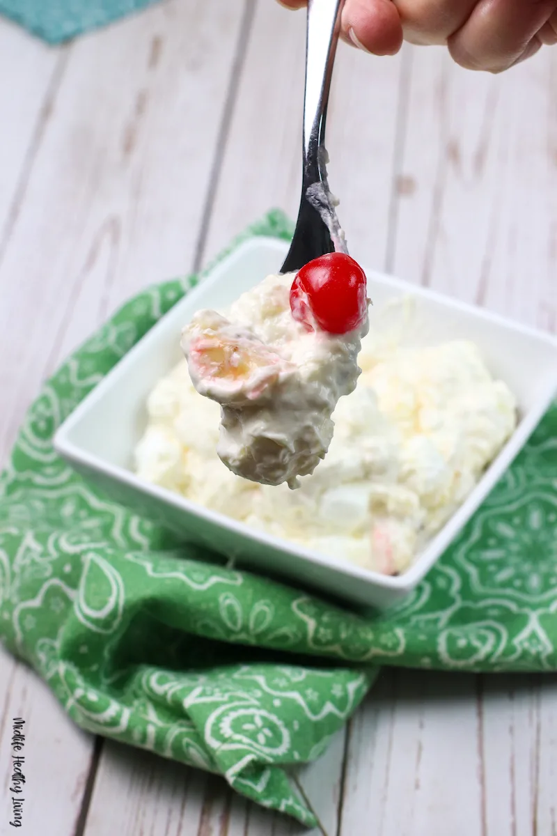finished pineapple fluff salad ready to eat.