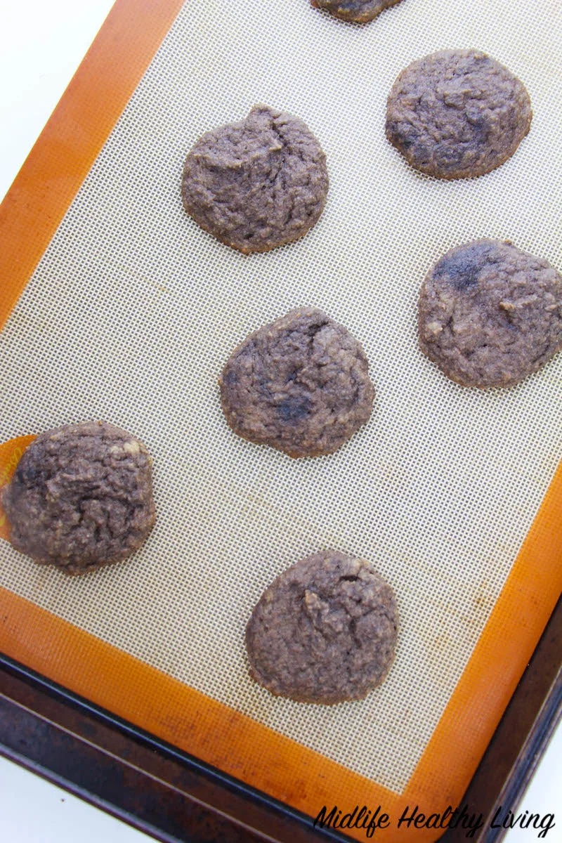 baked cookies
