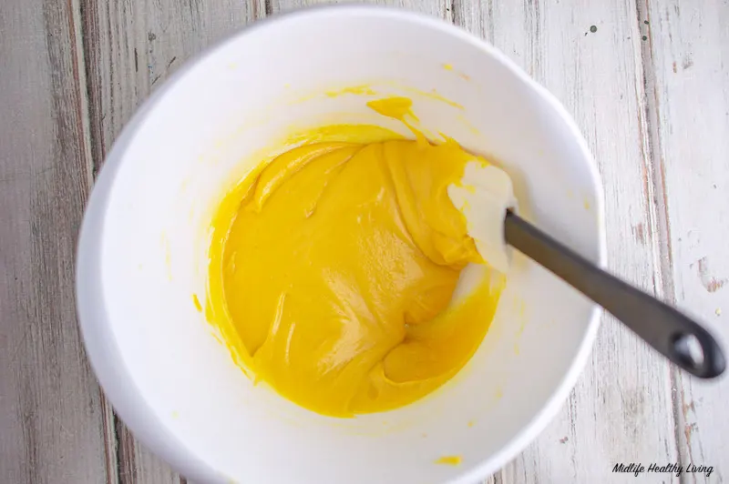 finished frosting for the weight watchers pumpkin cake.