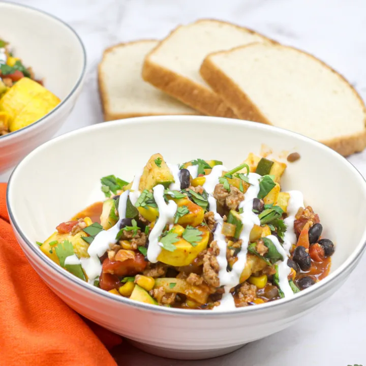 featured image showing the finished ground turkey skillet with zucchini
