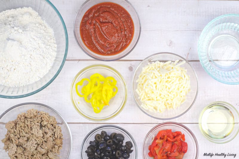 ingredients needed to make ground turkey pizza