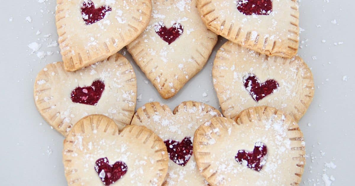 Easy Raspberry Hand Pie Recipe