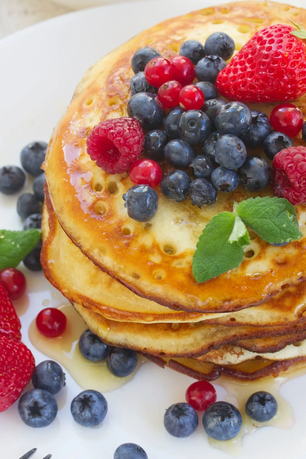 1 Point Weight Watchers Fluffy Pancakes - No Bananas! - Slap Dash Mom