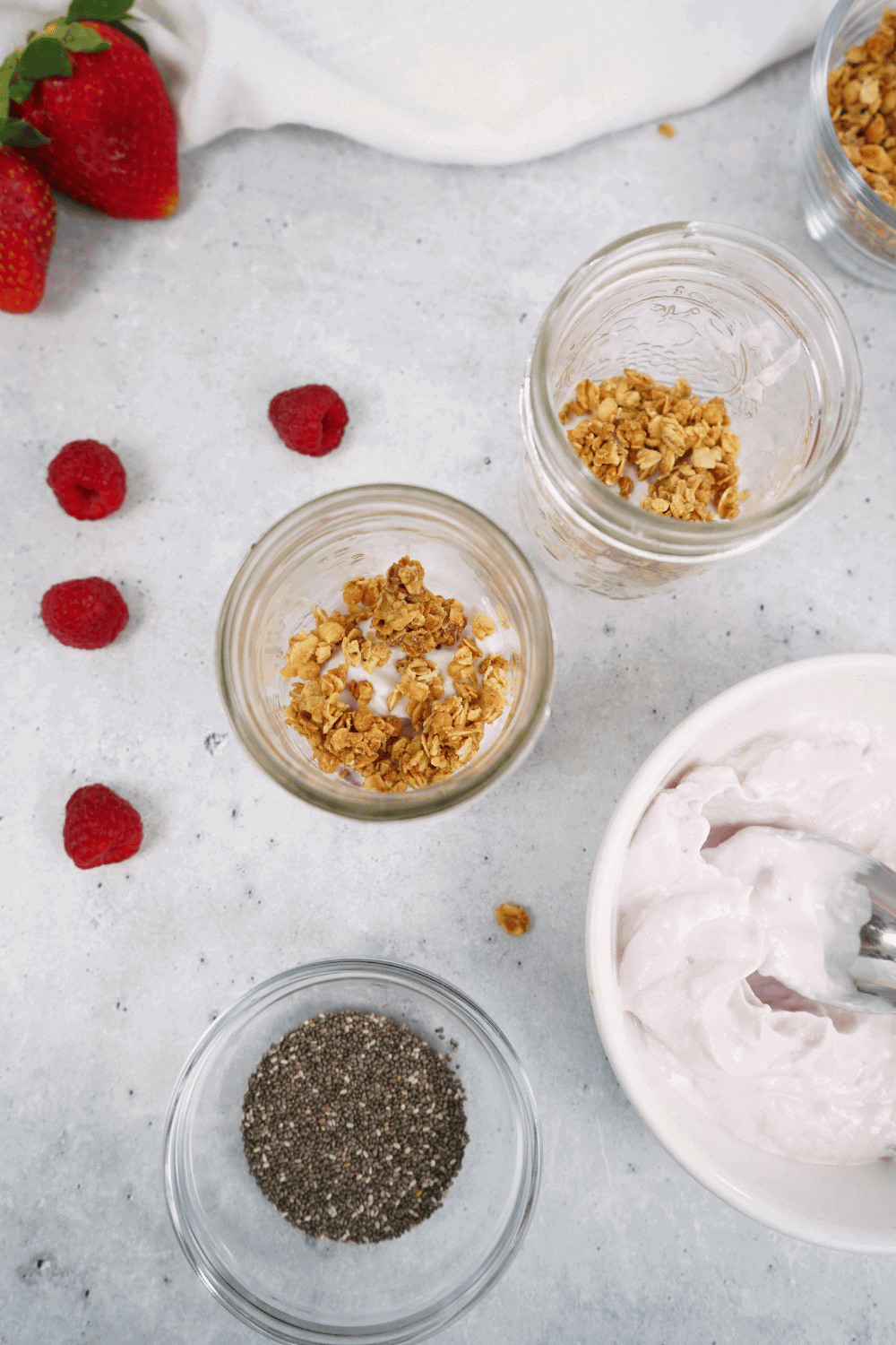 healthy yogurt parfait with granola and berries